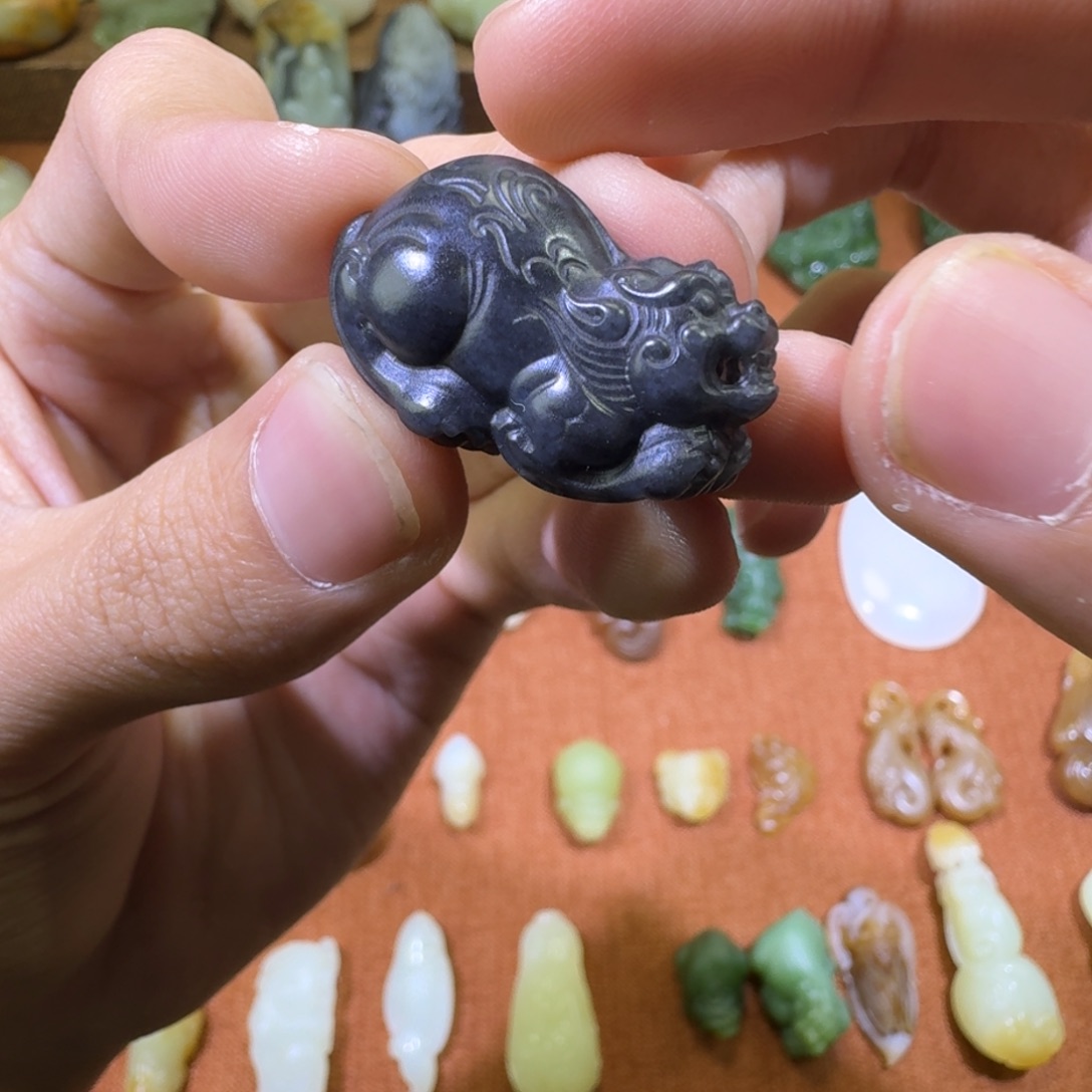 和田玉吊坠(赠链)未镶嵌