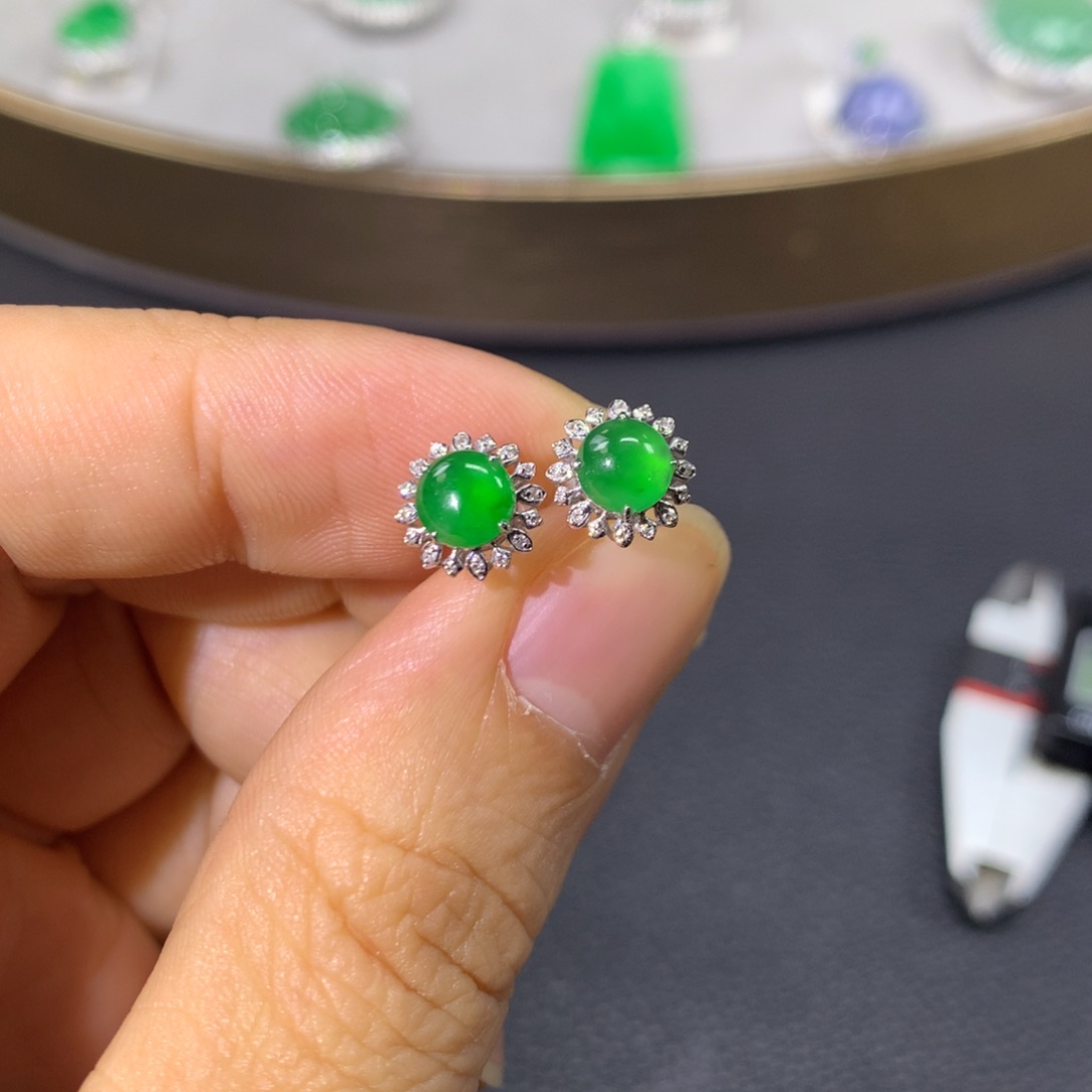 翡翠耳饰18K金镶嵌翡翠