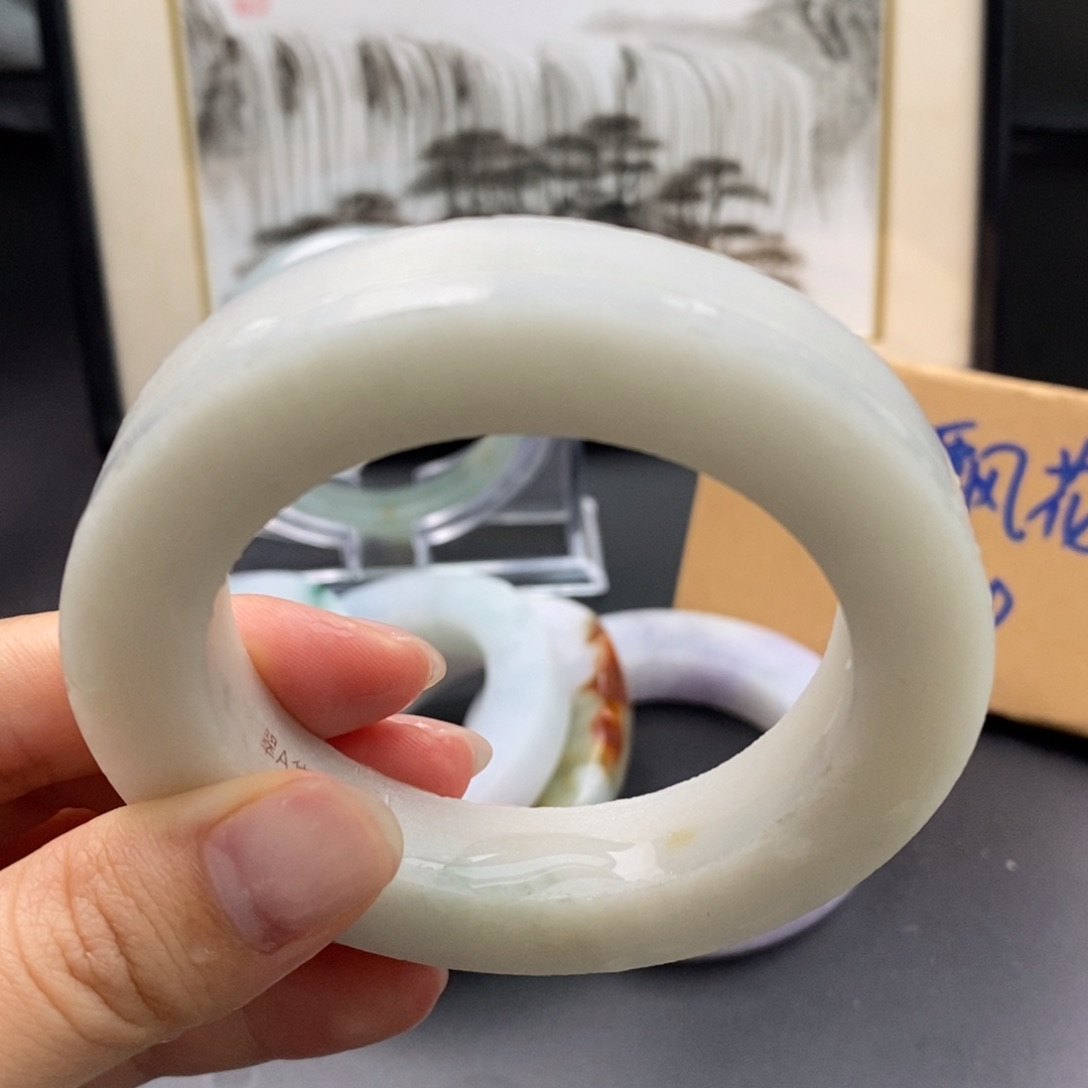 定制翡翠翡翠手镯未镶嵌