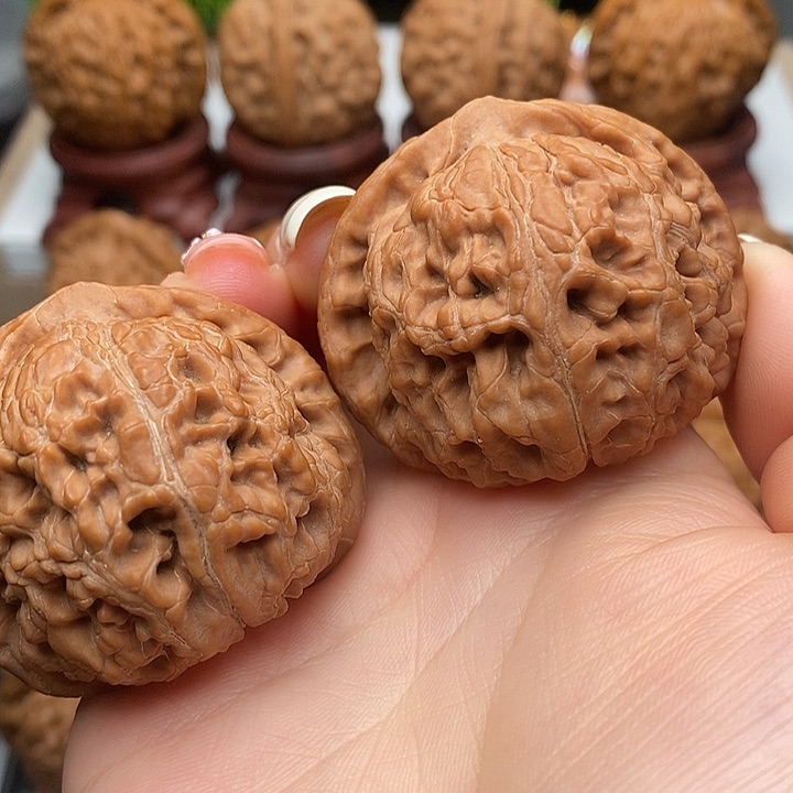 文玩核桃把件G*N水龙