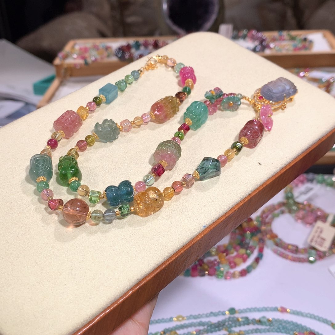 18K金镶嵌高货传家宝多宝项链碧玺