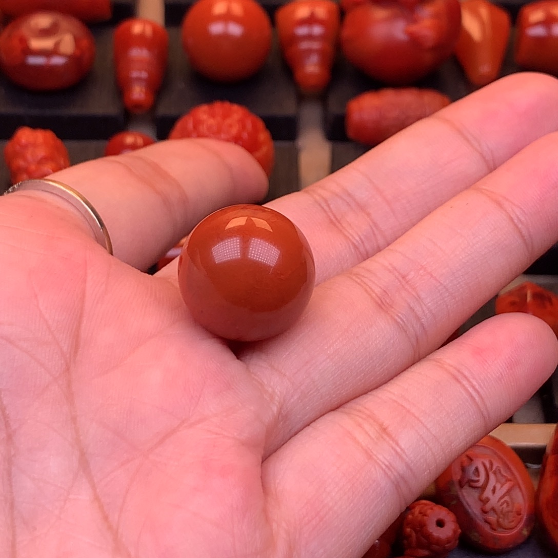 南红玛瑙未镶嵌原矿圆珠18mm