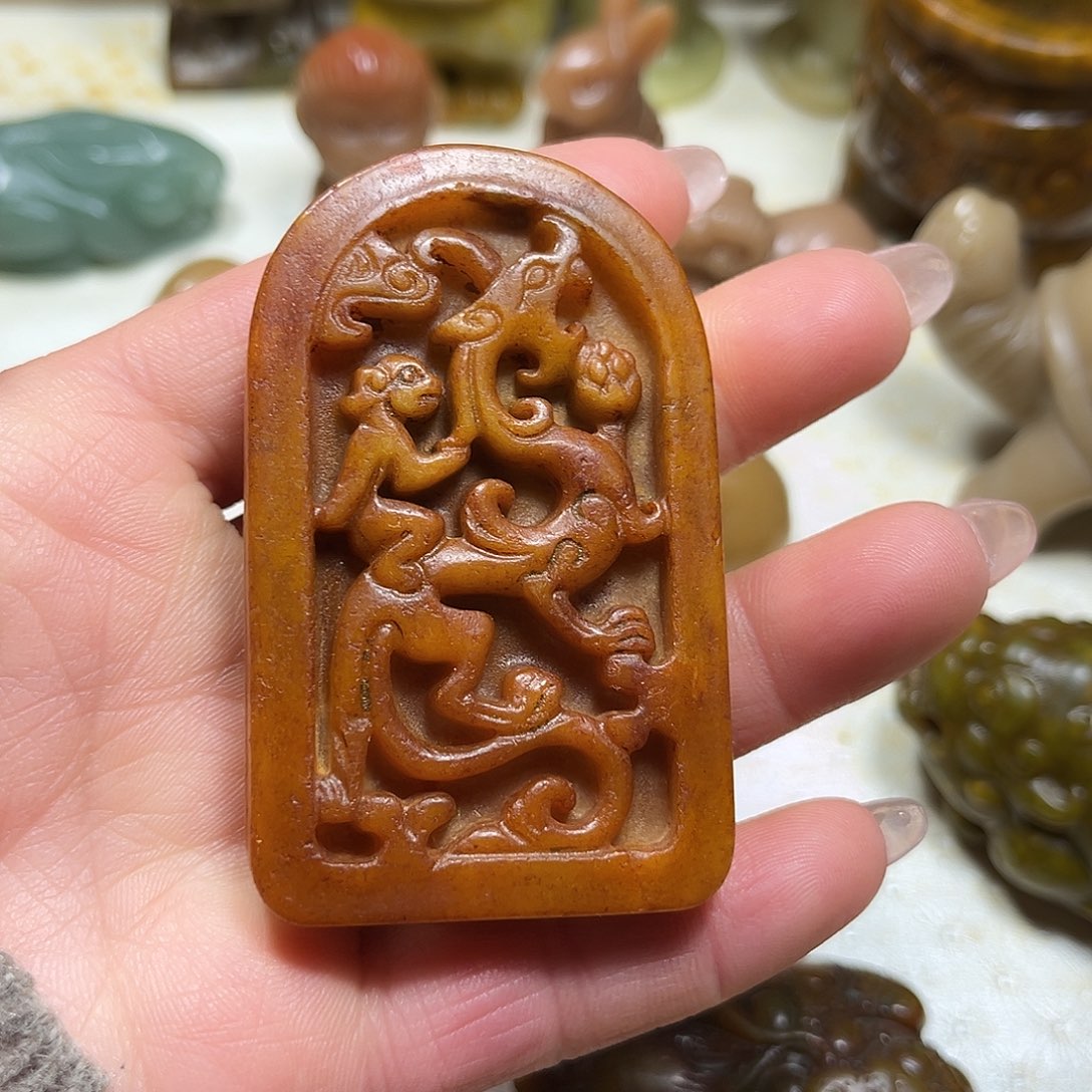 白玉菩提吊坠白玉菩提吊坠