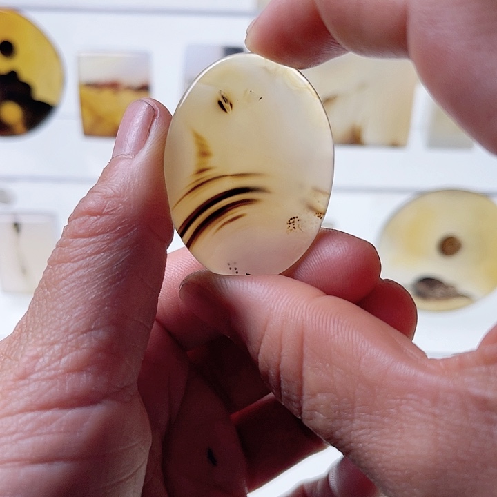 【闪购商品】玛瑙/玉髓未镶嵌珠宝半成品