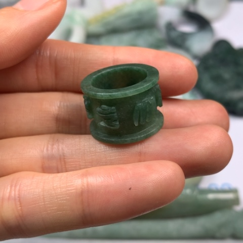 定制翡翠翡翠未镶嵌用****？