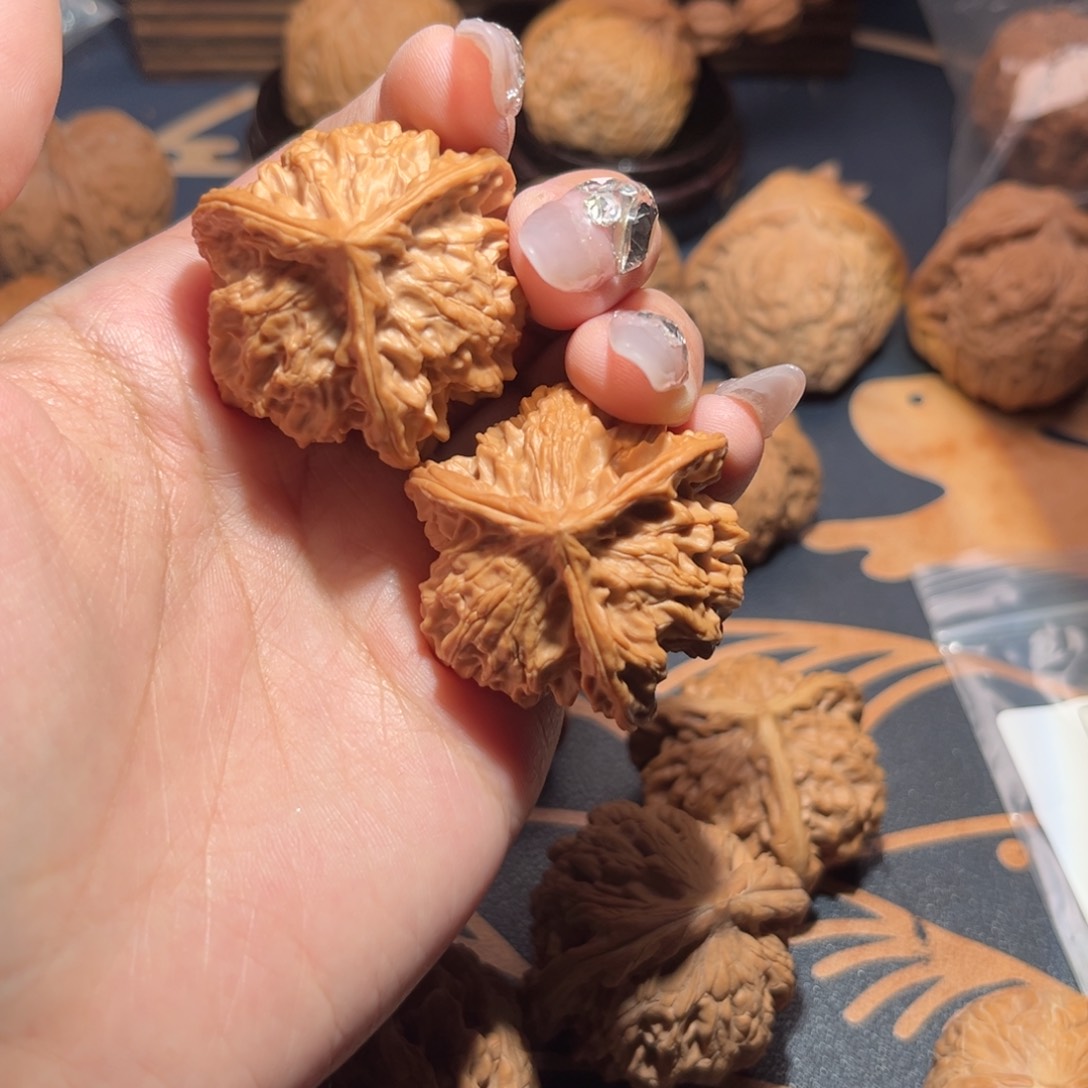 文玩核桃吊坠38盘山正奔