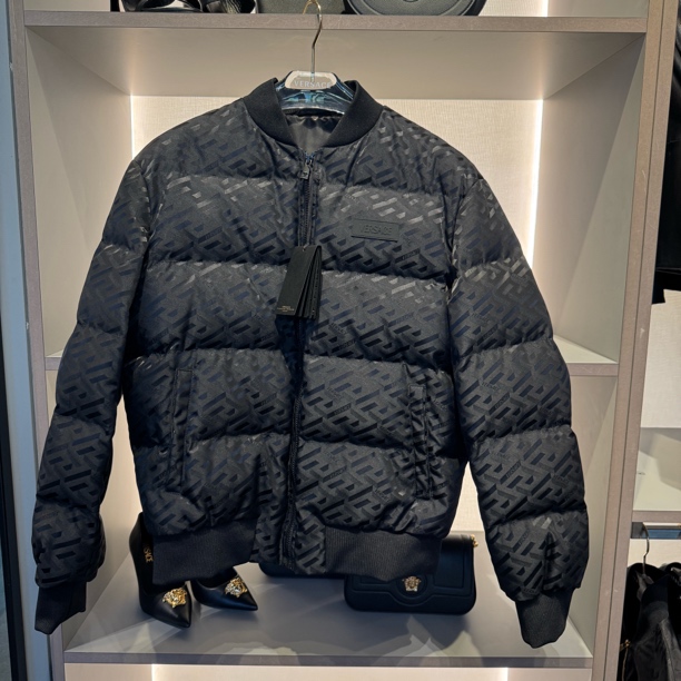 未使用 VERSACE/范思哲 国内现货/男士新款回行纹羽绒服