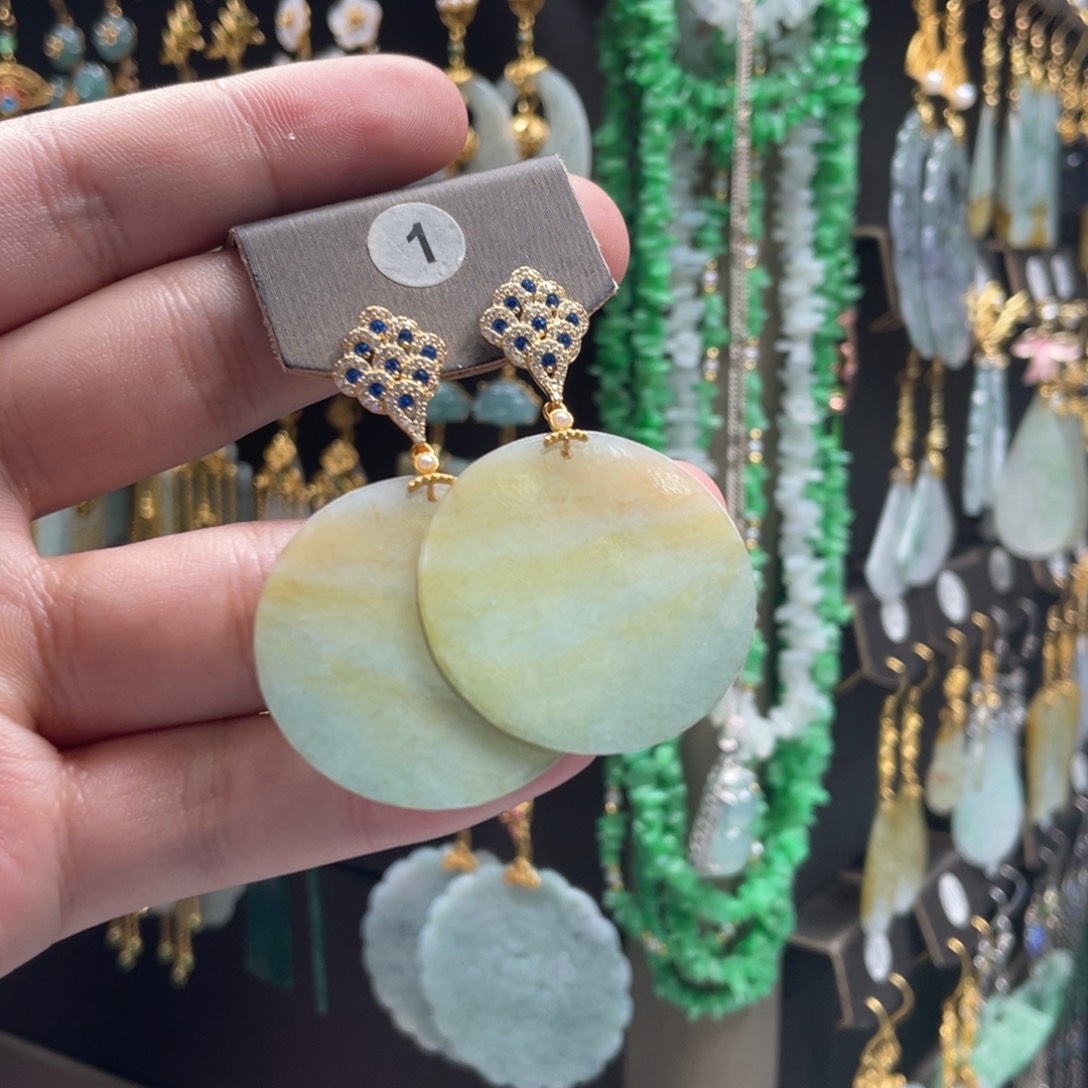 翡翠未镶嵌耳饰翡翠