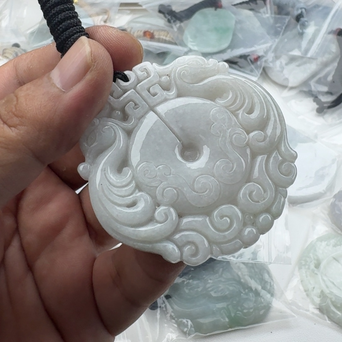 颈饰未镶嵌翡翠天然缅甸A货翡翠