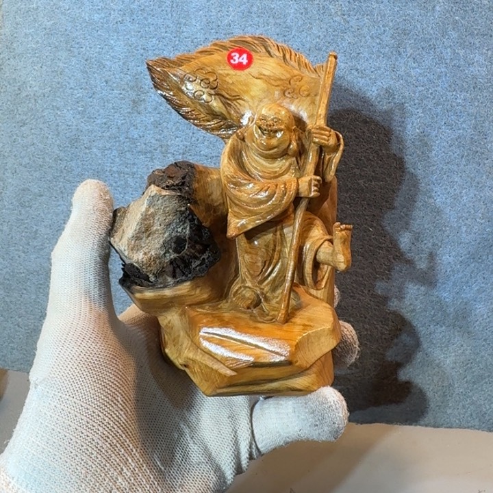 崖柏摆件手把件等