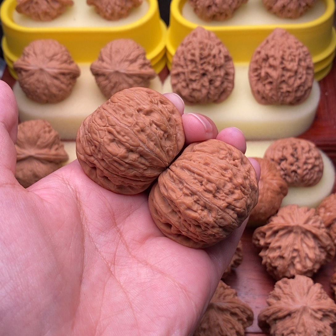 把件文玩核桃小****穷40“货头”大铁锤