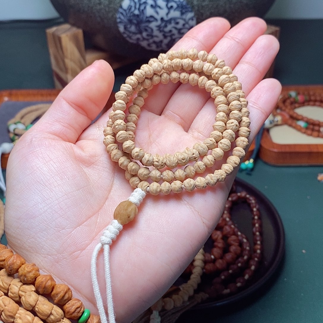 柏香籽/百香籽吊坠369.9