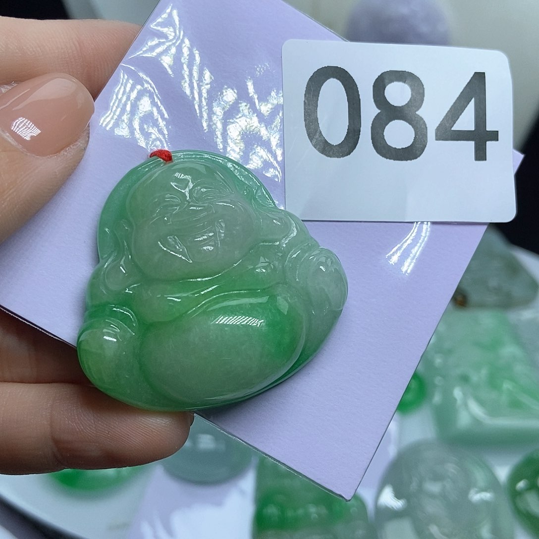 翡翠吊坠(赠链)未镶嵌