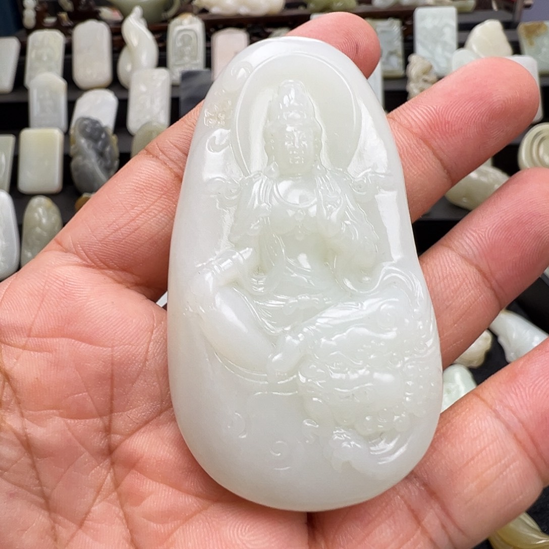 和田玉未镶嵌颈饰