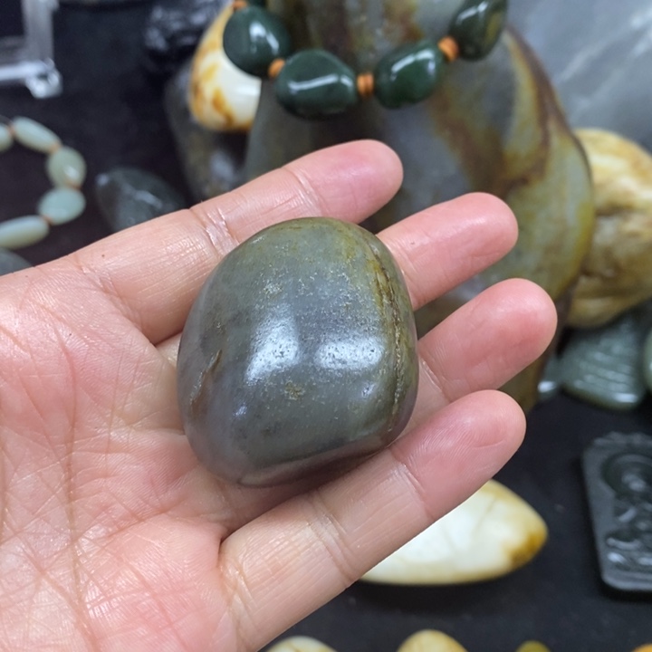 和田玉（糖玉）未镶嵌挂件
