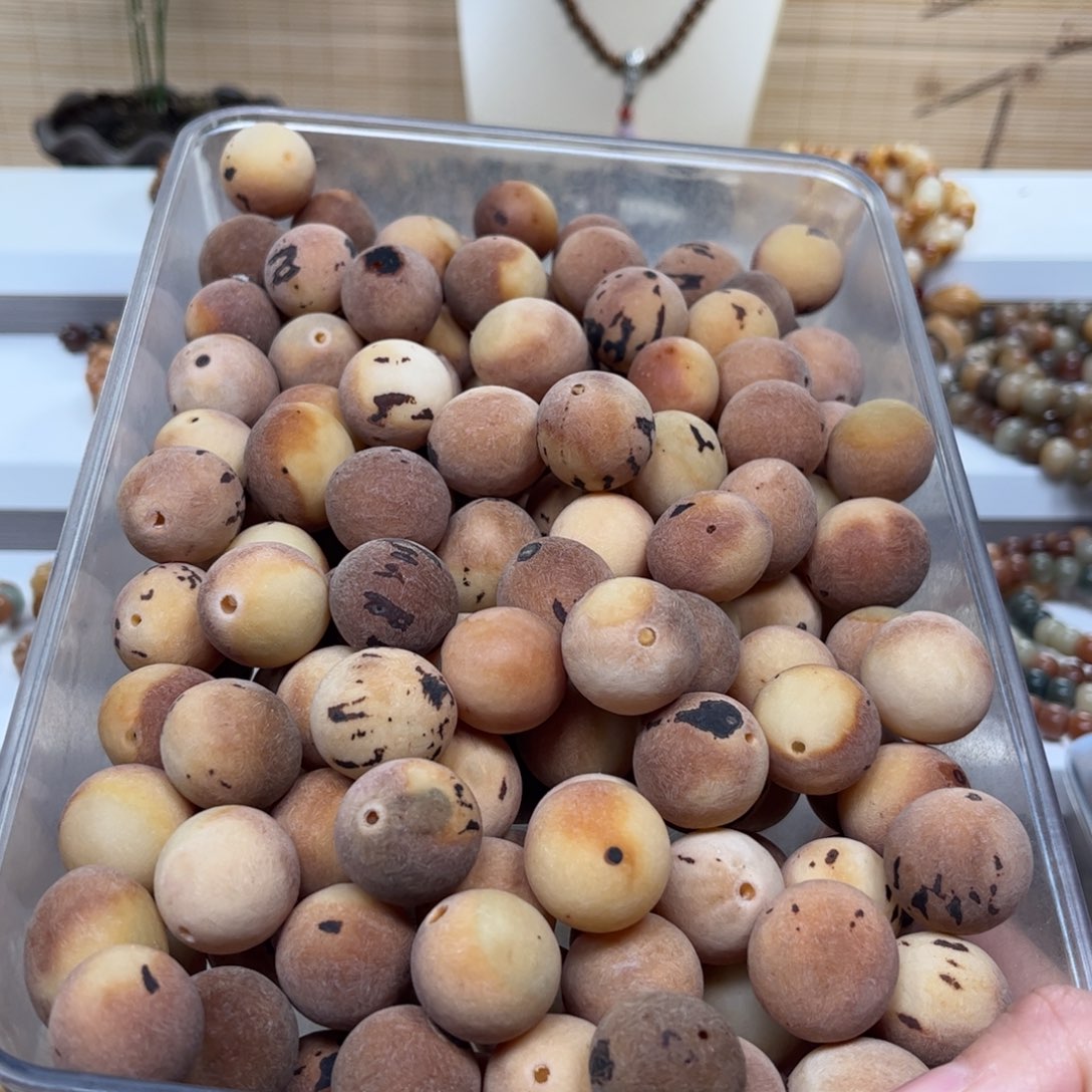 吊坠白玉菩提大卡飘花原子12颗20➕