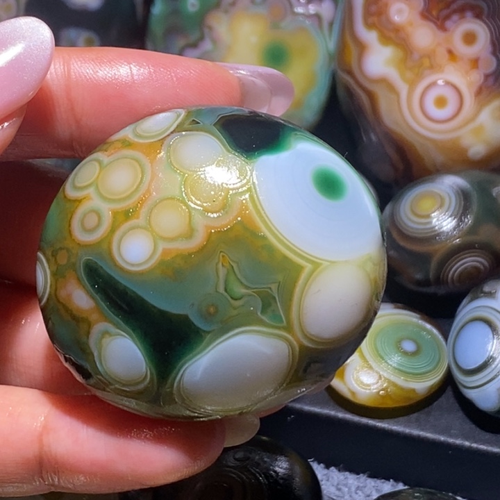 玛瑙/玉髓未镶嵌珠宝奇石93