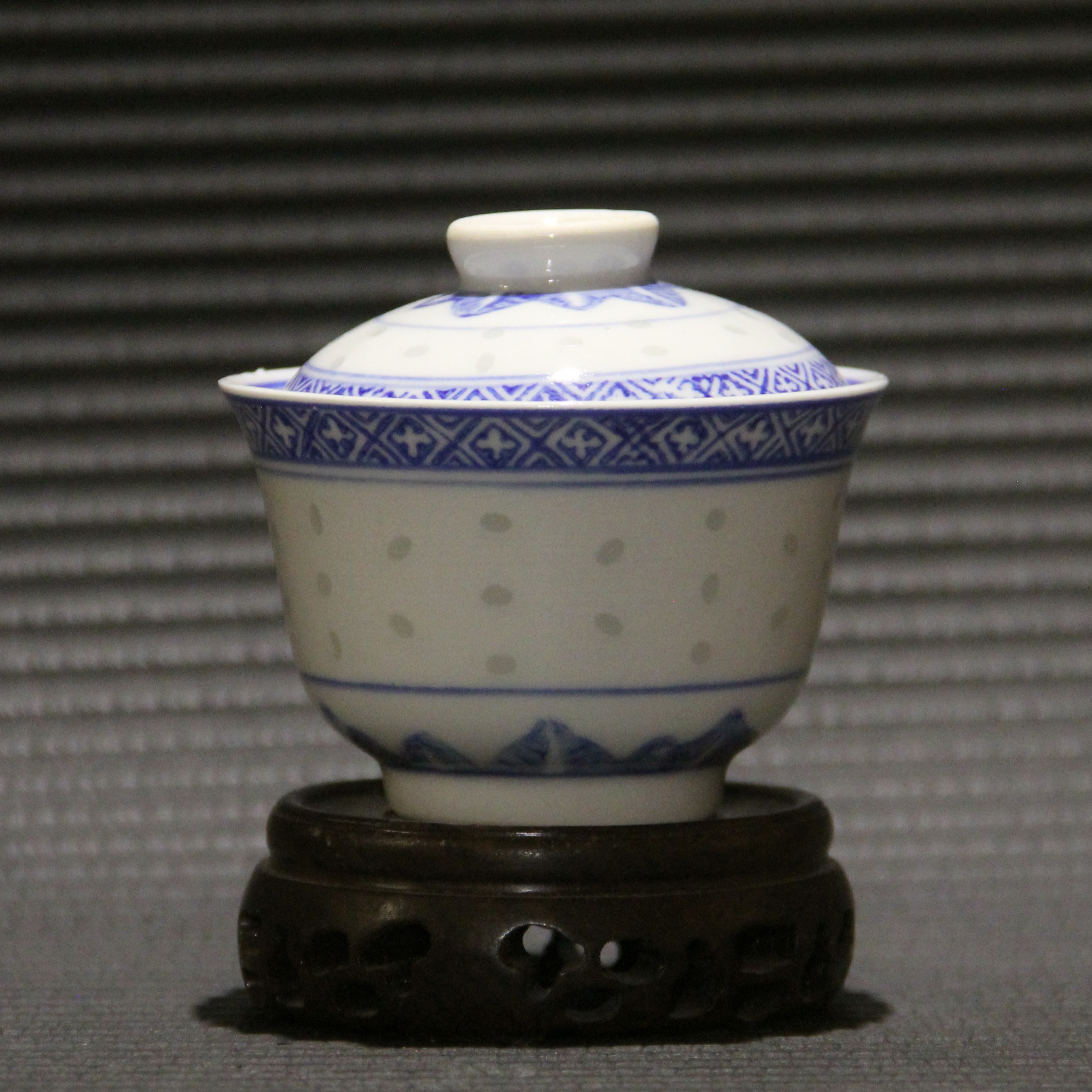 手工胎龙芯玲珑瓷岩茶小盖碗容量100毫升（微瑕）