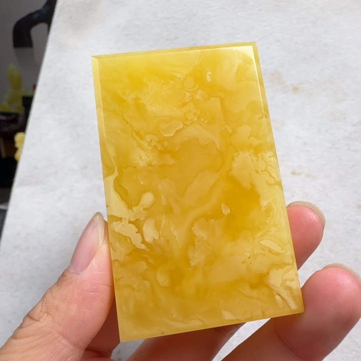 未镶嵌蜜蜡珠宝奇石
