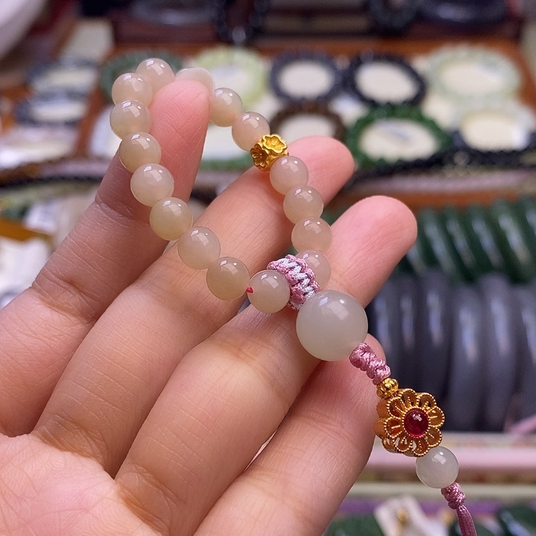 颈饰未镶嵌和田玉早间福利价银镶浓藕粉