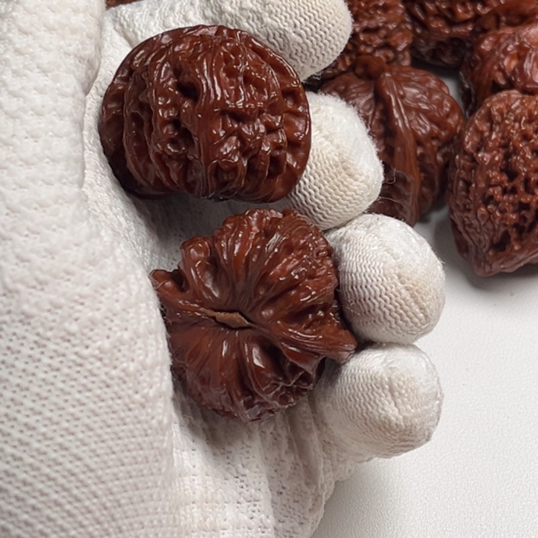 鼬***吊坠桃核文玩核桃链接