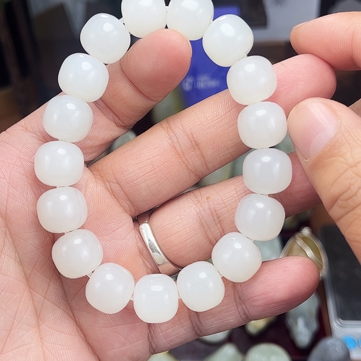 和田玉未镶嵌手链