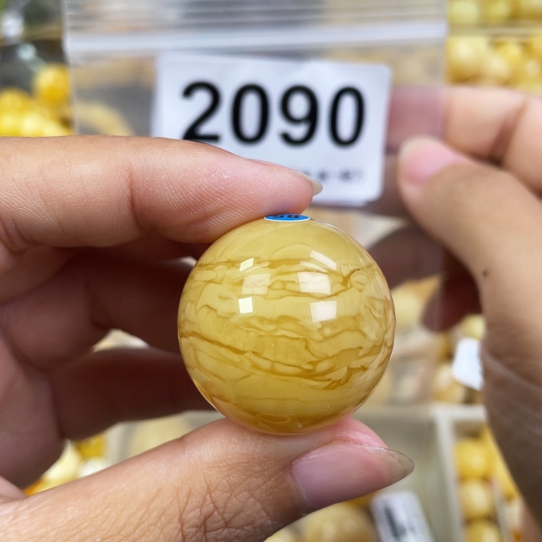 琥珀未镶嵌珠宝奇石28