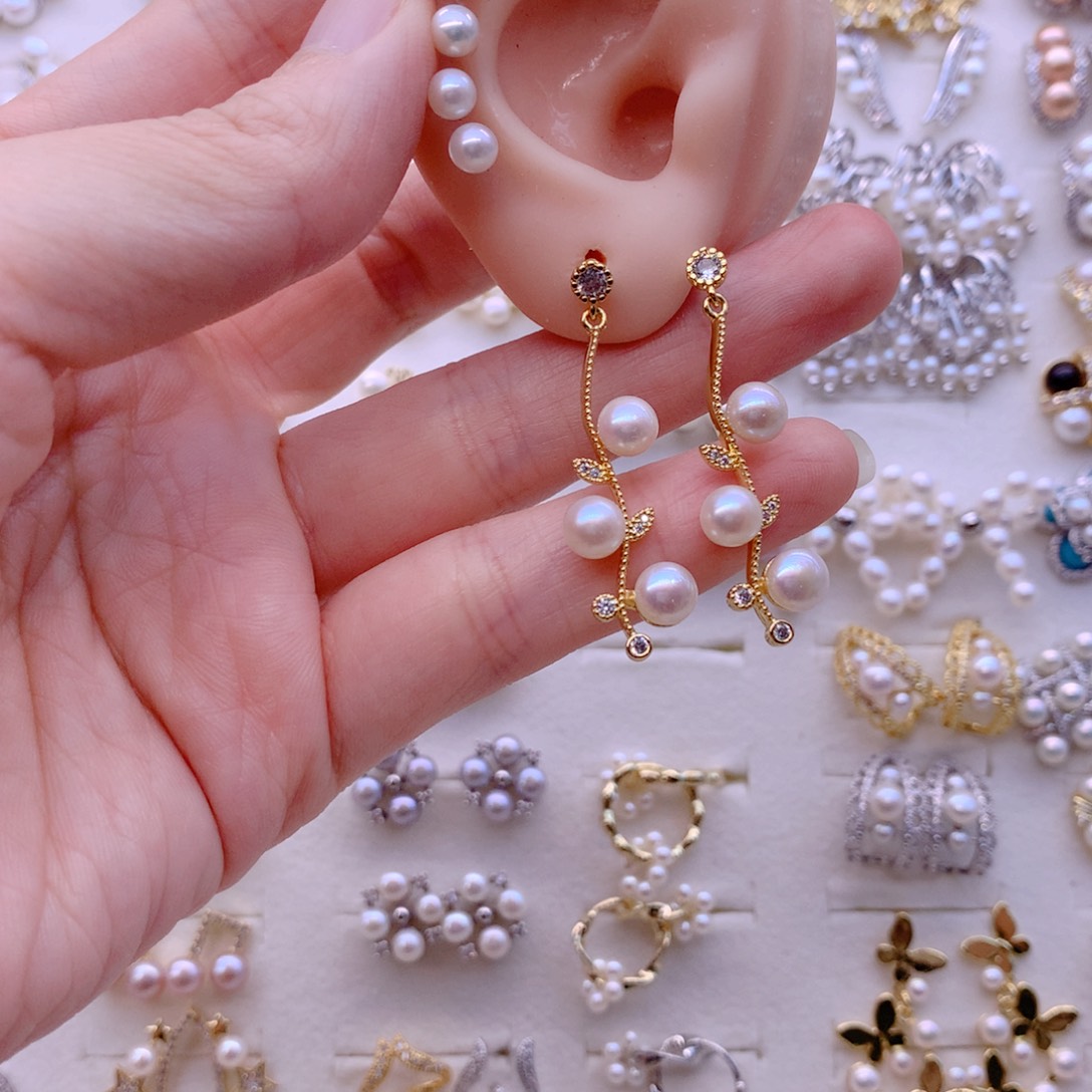 合金耳饰淡水珍珠