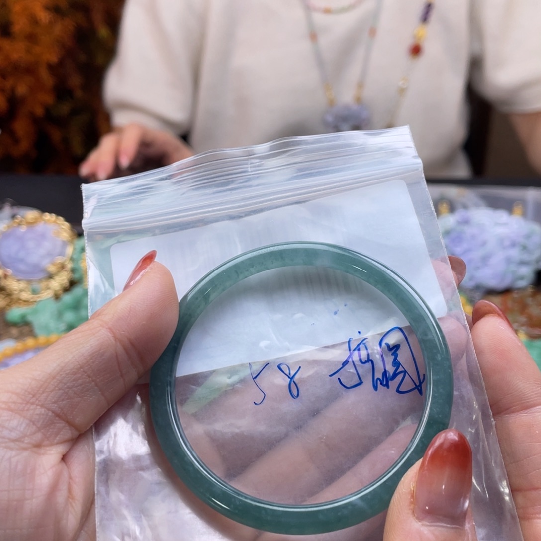 翡翠未镶嵌手镯代编织