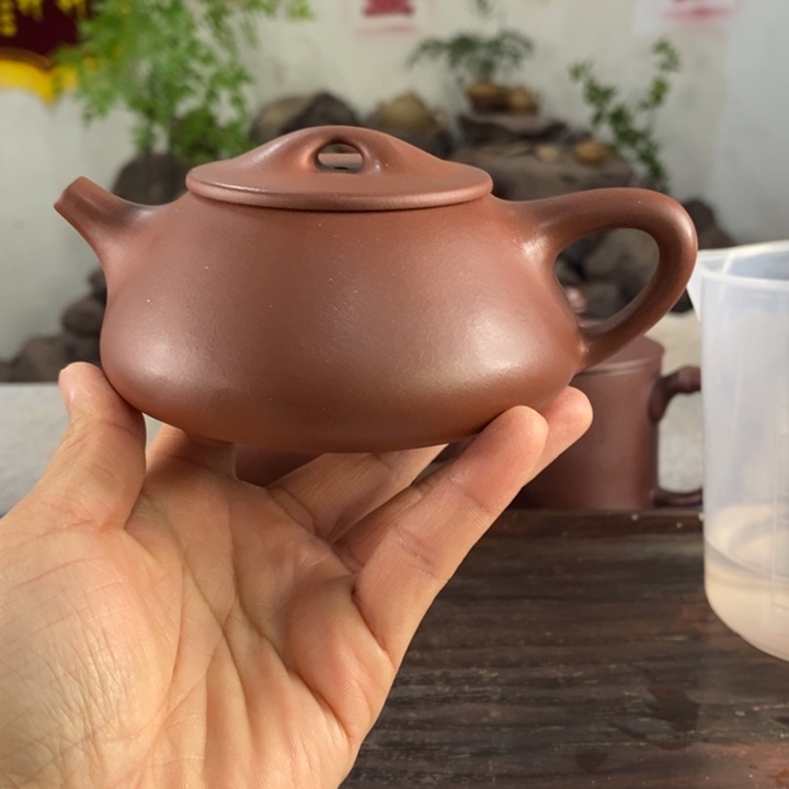 紫砂茶壶红皮龙石瓢230左右的容量半手制作