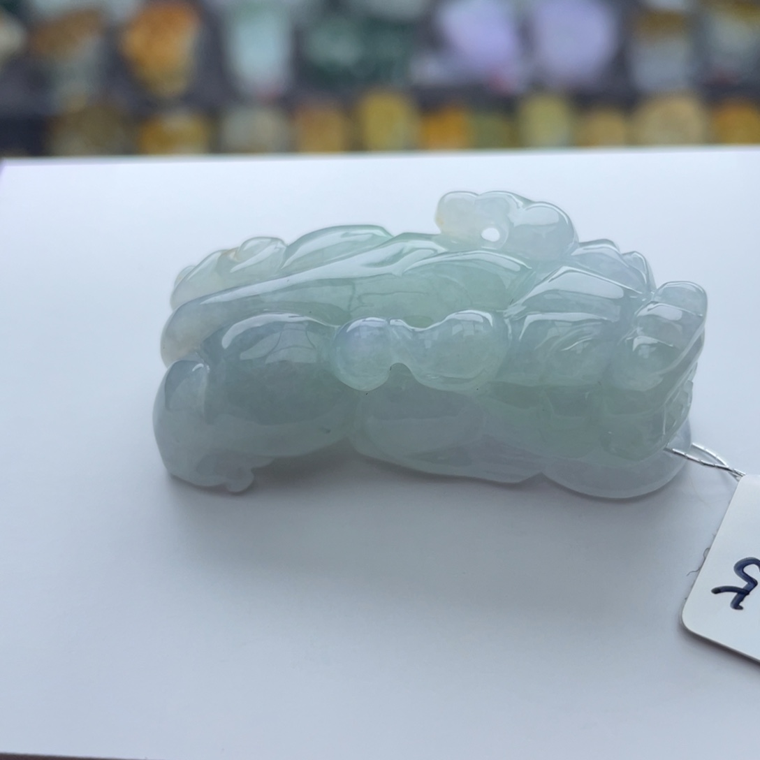 翡翠颈饰未镶嵌。**。貔貅