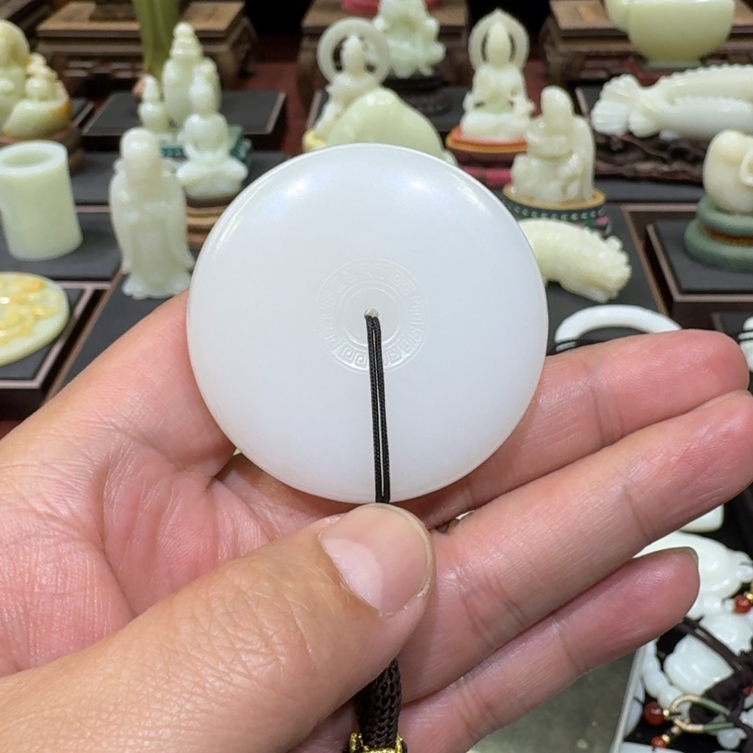 【闪购商品】和田玉挂件未镶嵌竹****?