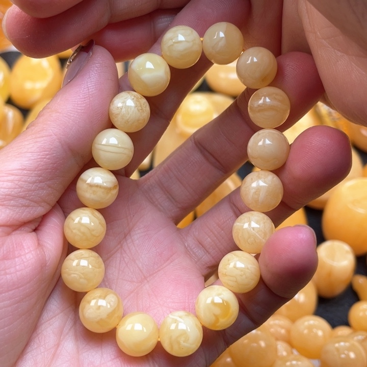 蜜蜡裸石未镶嵌手串