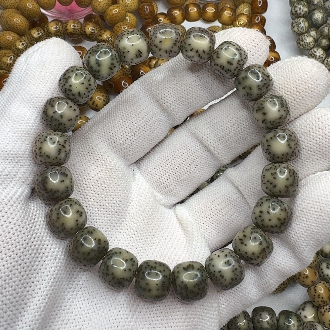星月菩提手串11冰糖灰绿侧大留白满天星