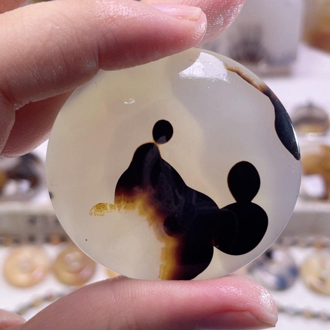 玛瑙/玉髓未镶嵌珠宝奇石