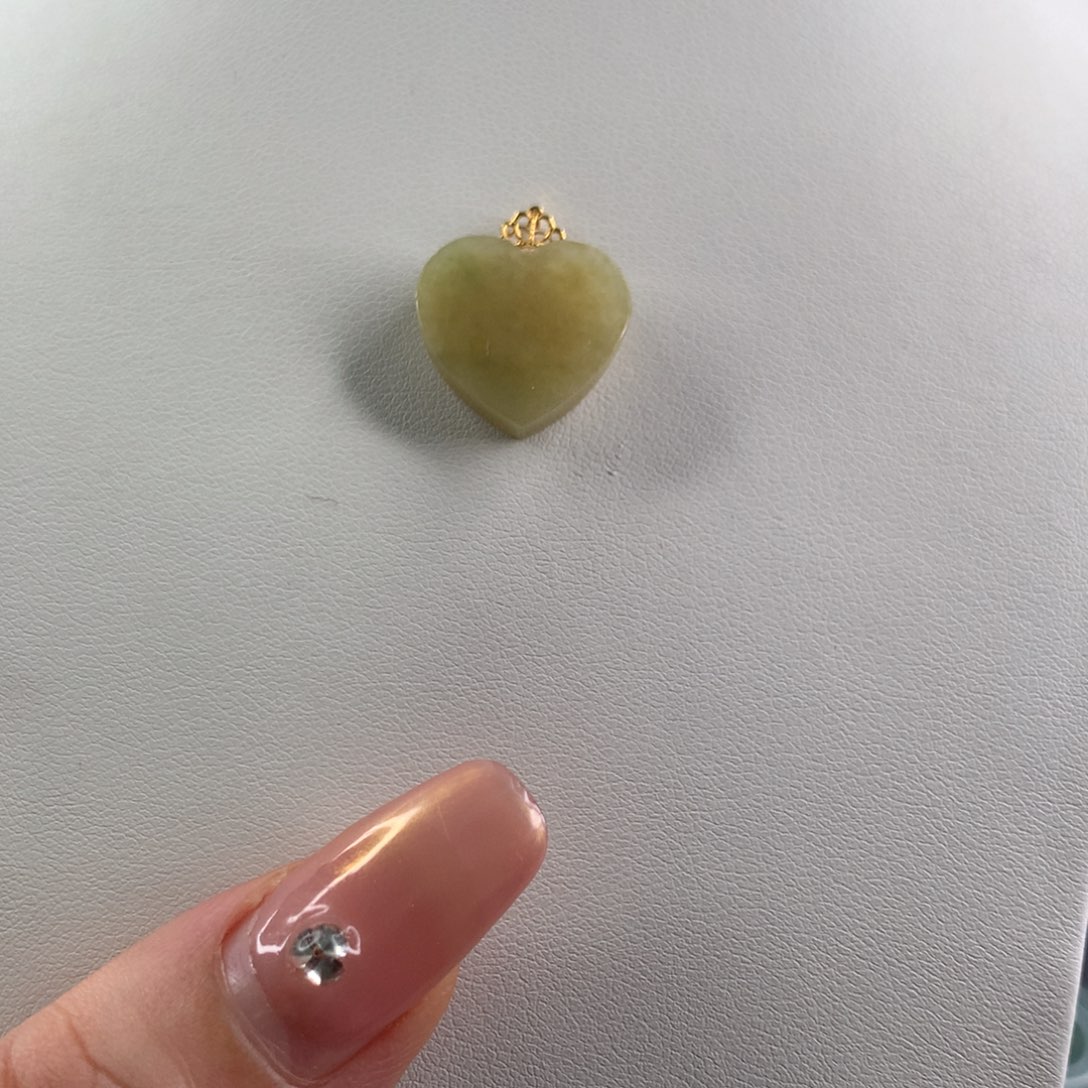 *****翡翠未镶嵌颈饰缅甸天然A货翡翠 小桃心