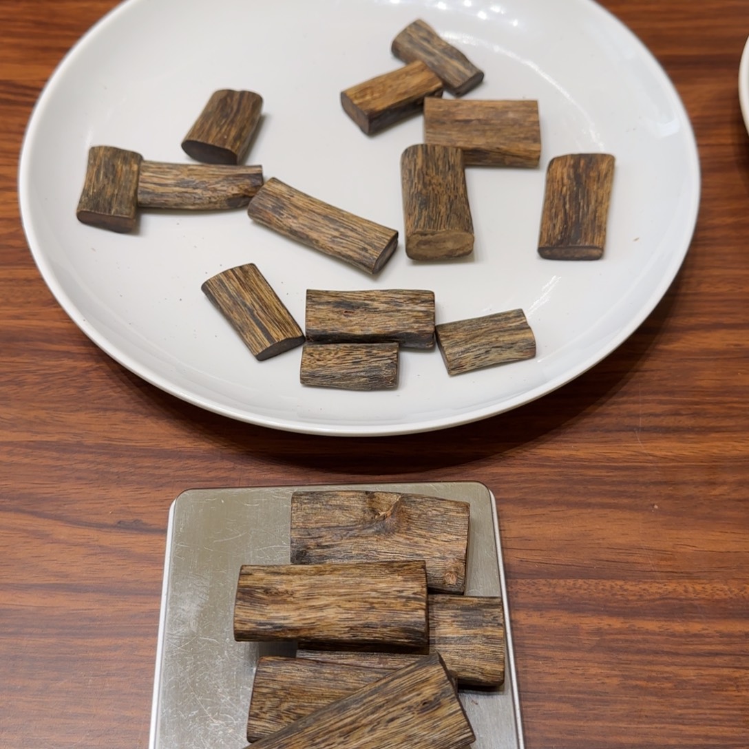 用***7沉香沉香碎屑奇楠无事牌43.8克