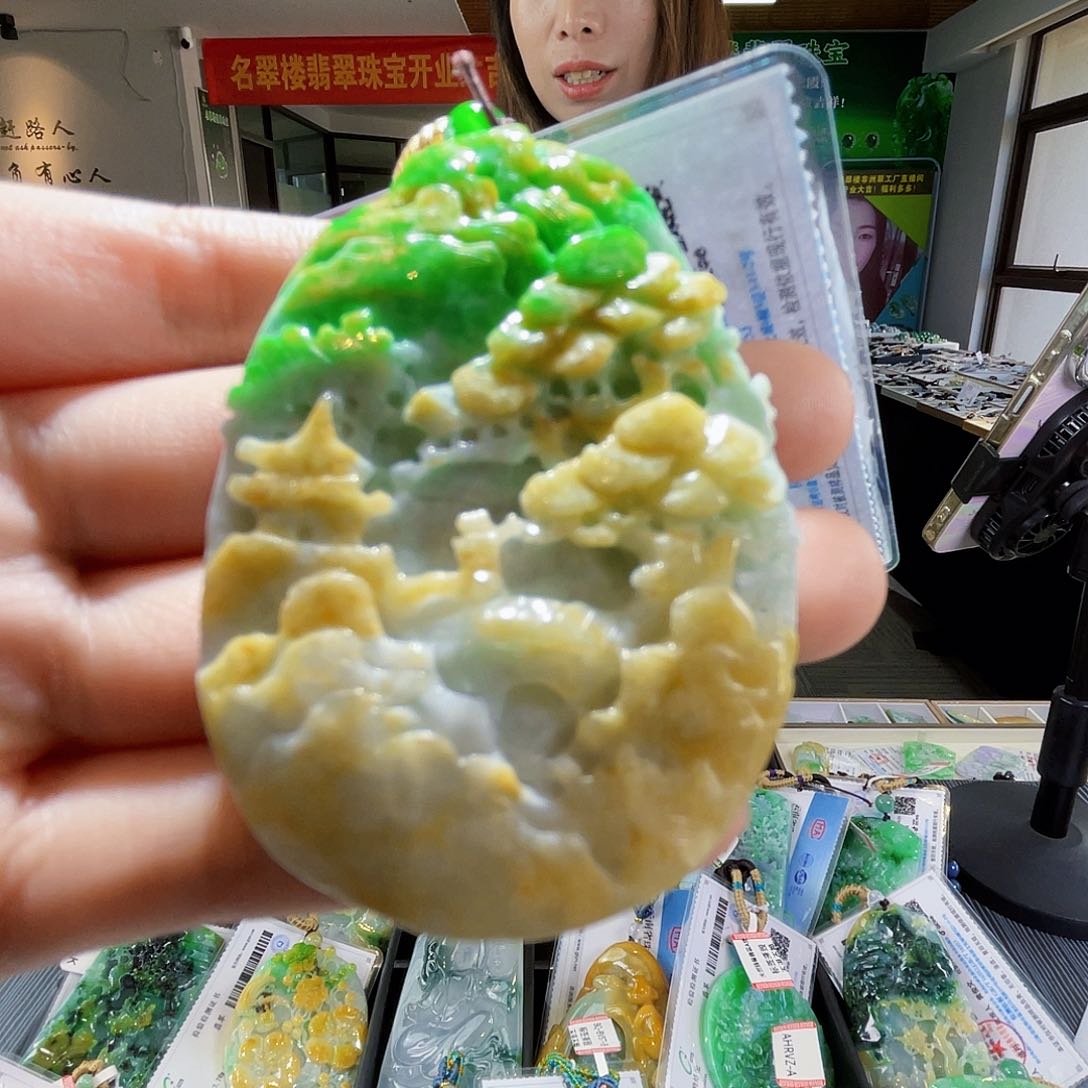 颈饰未镶嵌翡翠翡翠