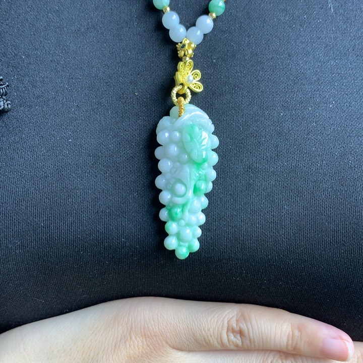 翡翠未镶嵌颈饰翡翠