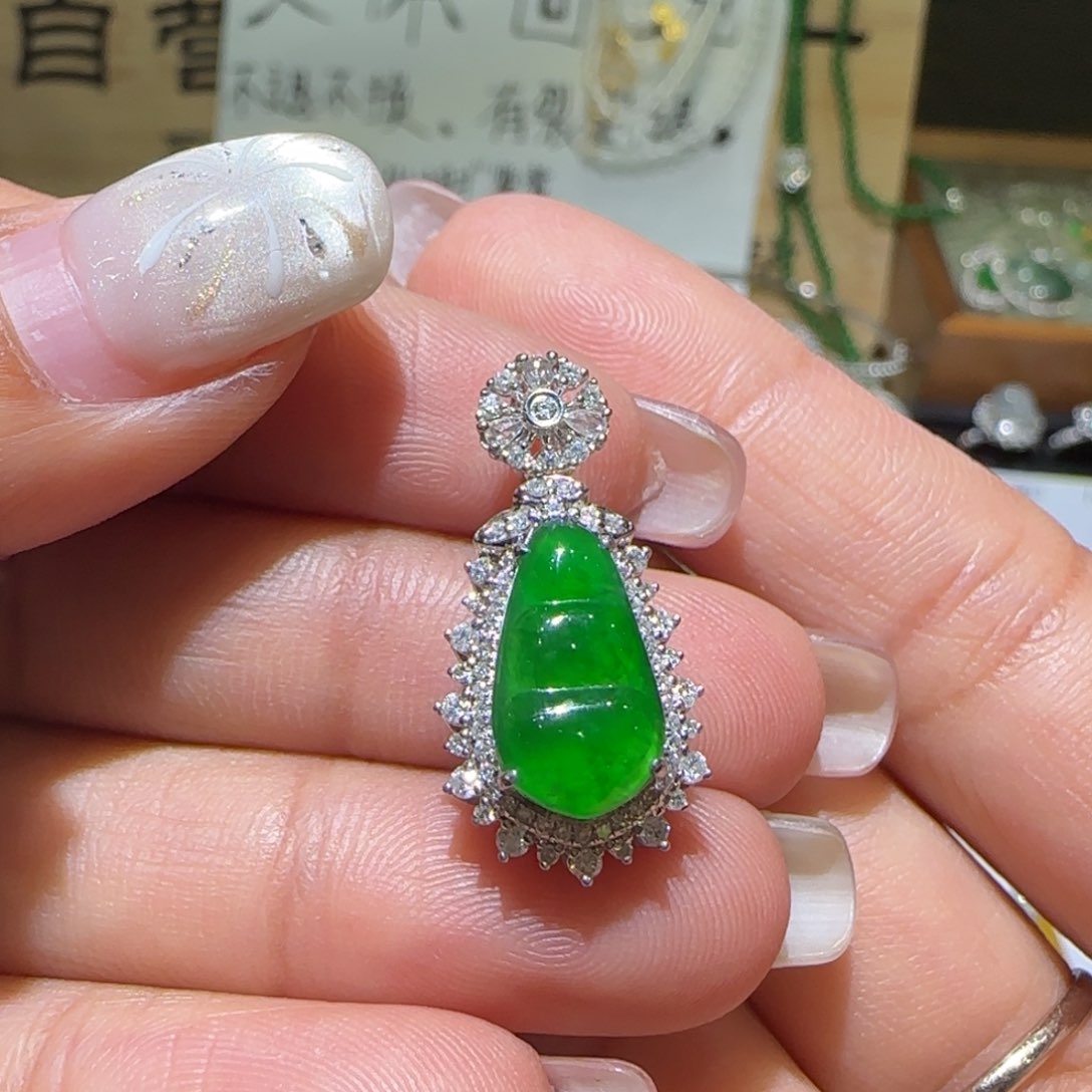 【闪购商品】翡翠颈饰18K金镶嵌天然