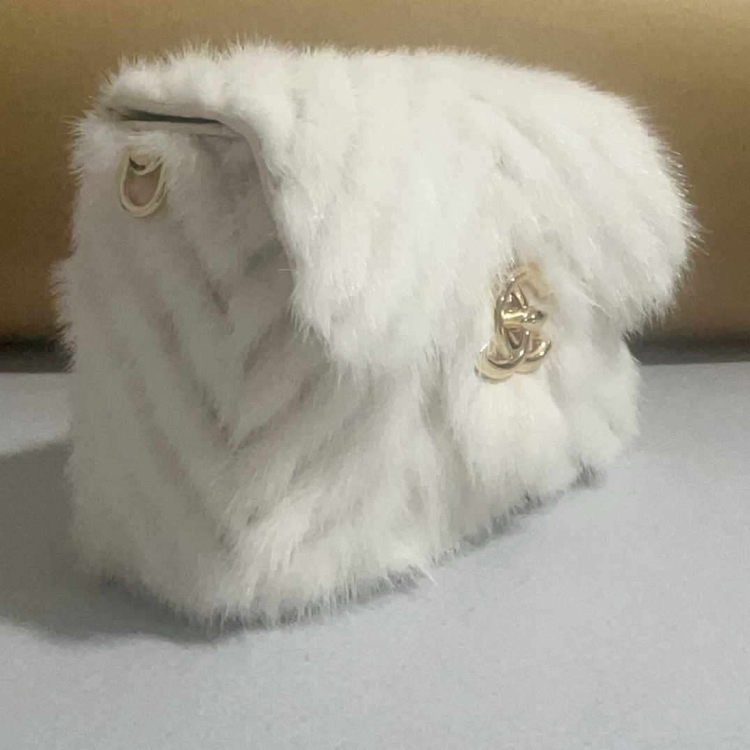 2025新款包包时尚百搭真皮真毛，直播呢白色毛绒绒冬季