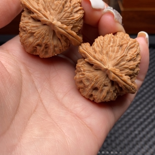 文玩核桃吊坠41全品三角白