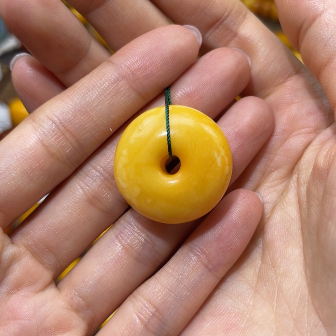 【闪购商品】未镶嵌琥珀裸石扣子