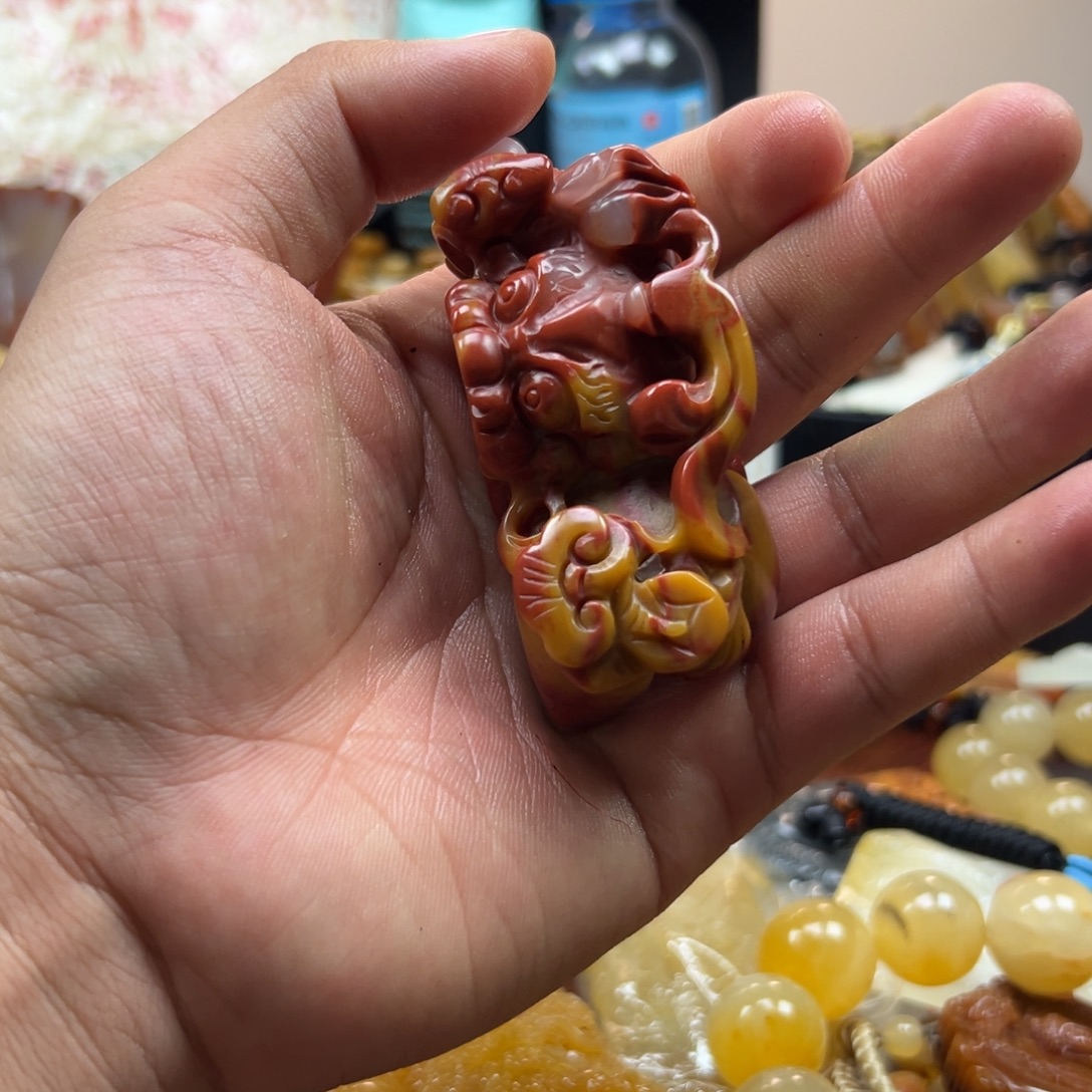 石英质玉（黄龙玉）未镶嵌hly