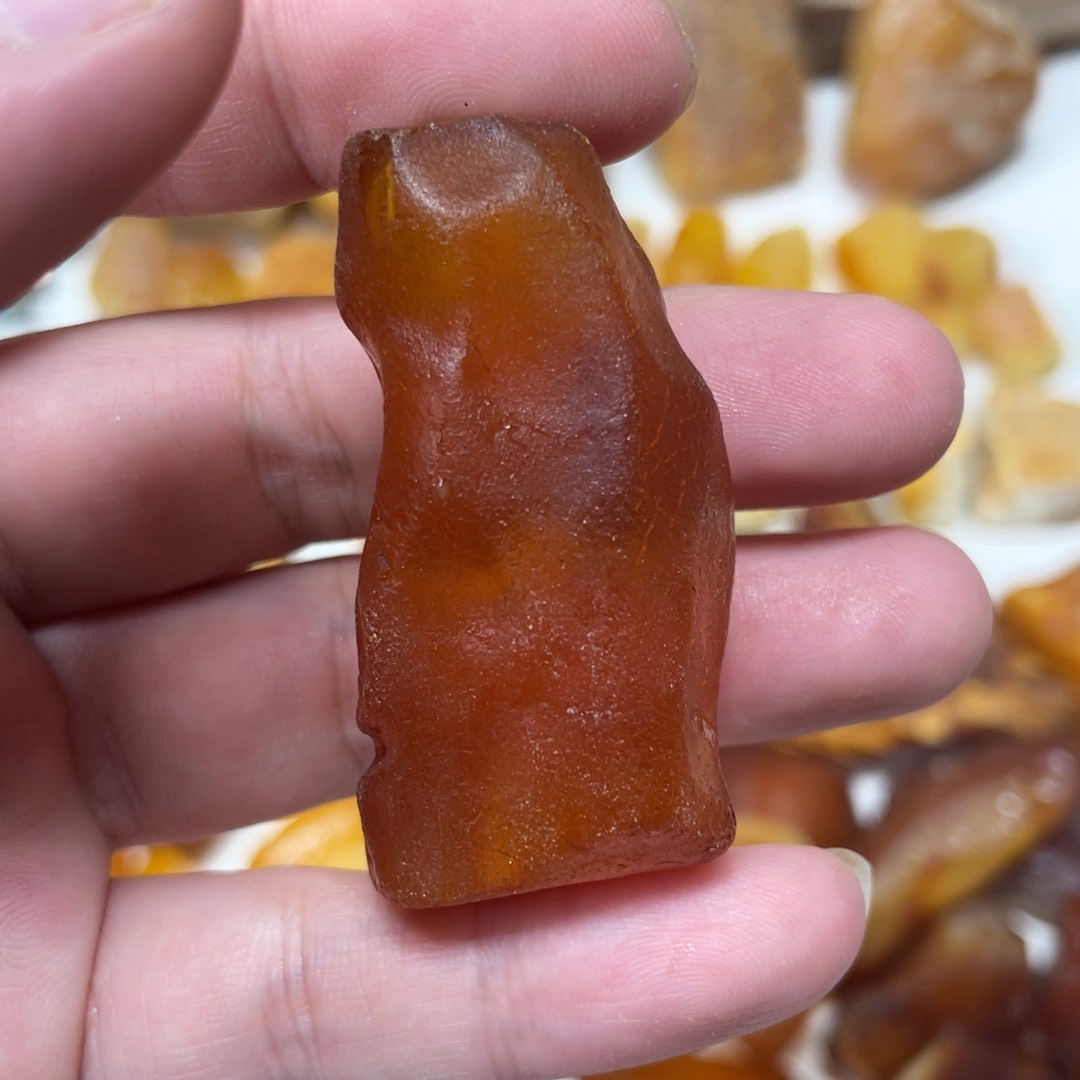 定制琥珀未镶嵌原矿琥珀
