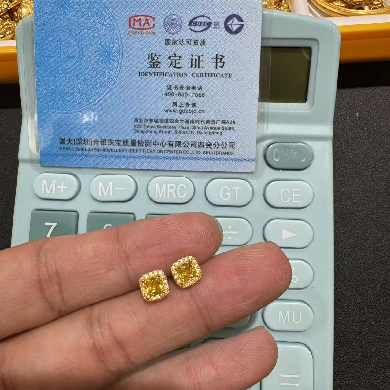 【WS】小方糖爆闪18k 金镶嵌黄水晶耳钉（配耳堵）HJ036-3