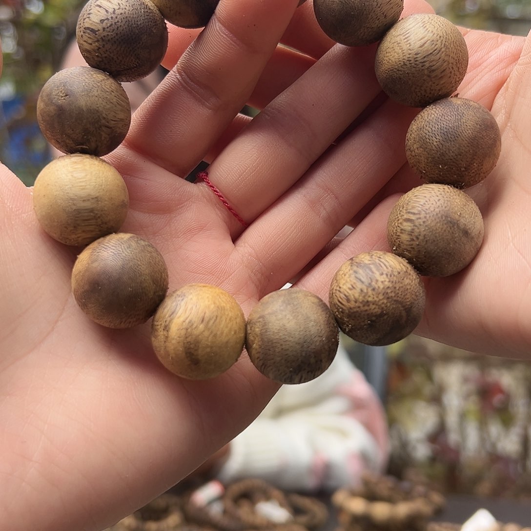 沉香手串海南乌身老白奇卡20，23克➕多样性发货一条