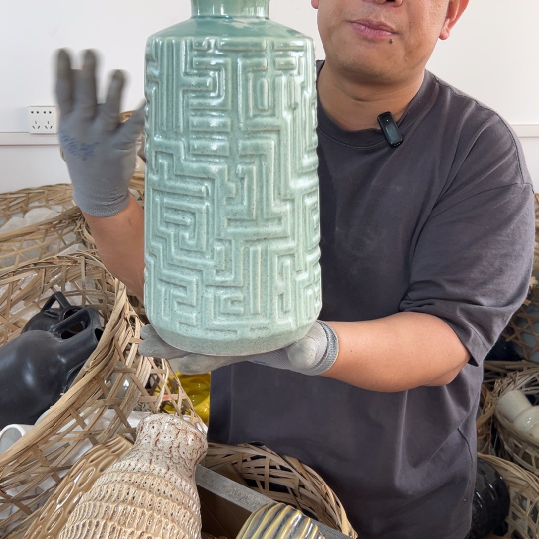 摆件81 号高中低温工艺瓶（部分微瑕）