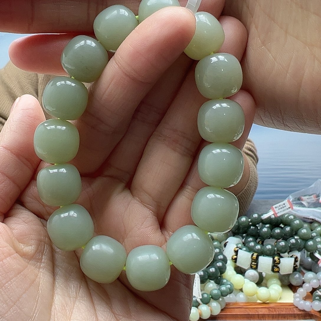 和田玉手串未镶嵌14且末