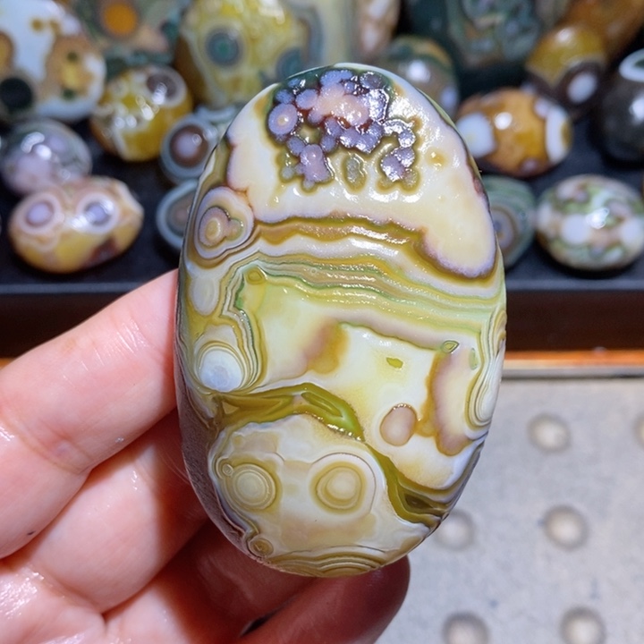 未镶嵌玛瑙/玉髓珠宝半成品94